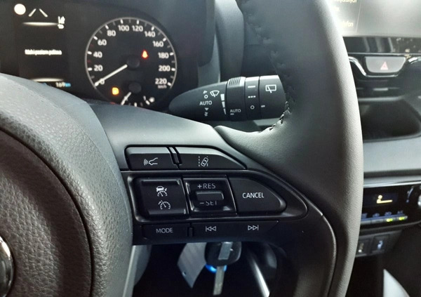 Toyota Yaris cena 94900 przebieg: 169, rok produkcji 2023 z Poznań małe 232